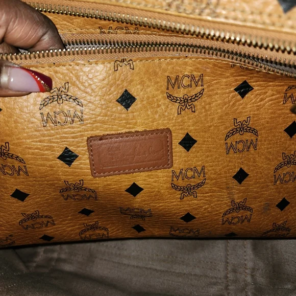 MCM Logo print leather shoulder bag